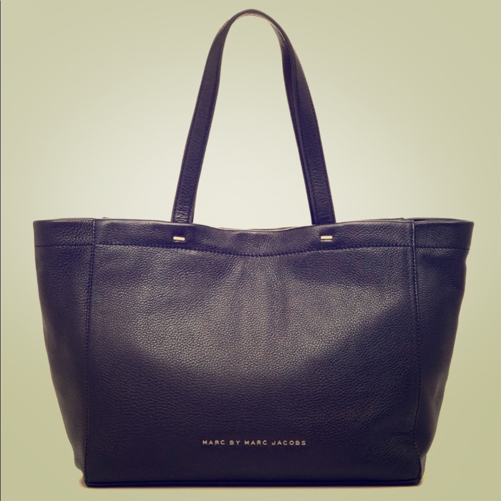 Marc by Marc Jacobs Tote in black
